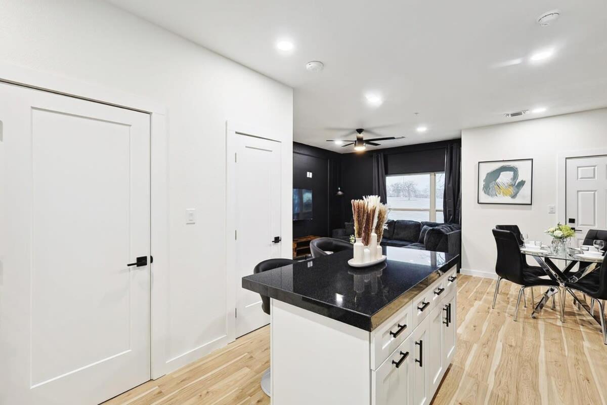 ארלינגטון New 2B Townhome Near At&T Global Life 6Flag מראה חיצוני תמונה